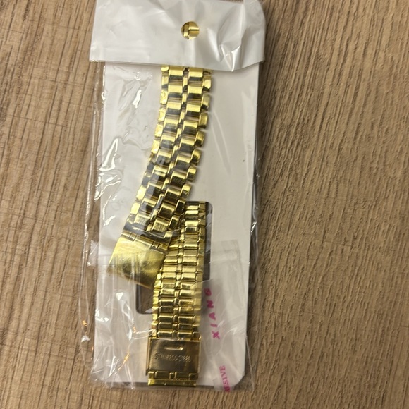 New Holiday/ Christmas WR Watch Gold Metallic -unisex - Picture 5 of 5